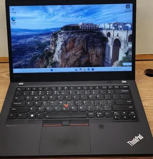 New Laptop Lenovo ThinkPad T14 G2 16GB Intel Core i7 SSD 512GB