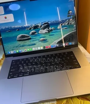 New Laptop Apple MacBook Pro 2021 M1 32GB Apple M1 Pro SSD 512GB