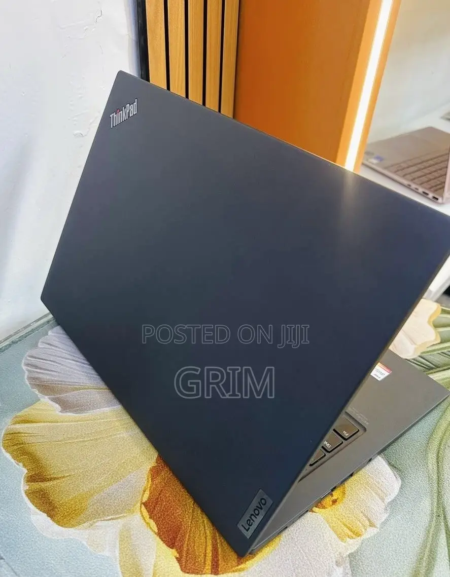 New Laptop Lenovo ThinkPad T14 32GB Intel Core i7 SSD 512GB