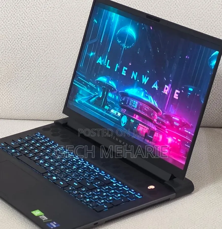 New Laptop Alienware M18 R2 32GB Intel Core i9 SSD 2T