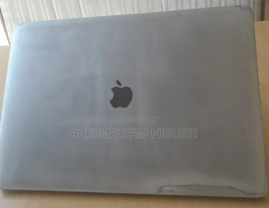New Laptop Apple MacBook 2016 16GB Intel Core i7 SSD 512GB