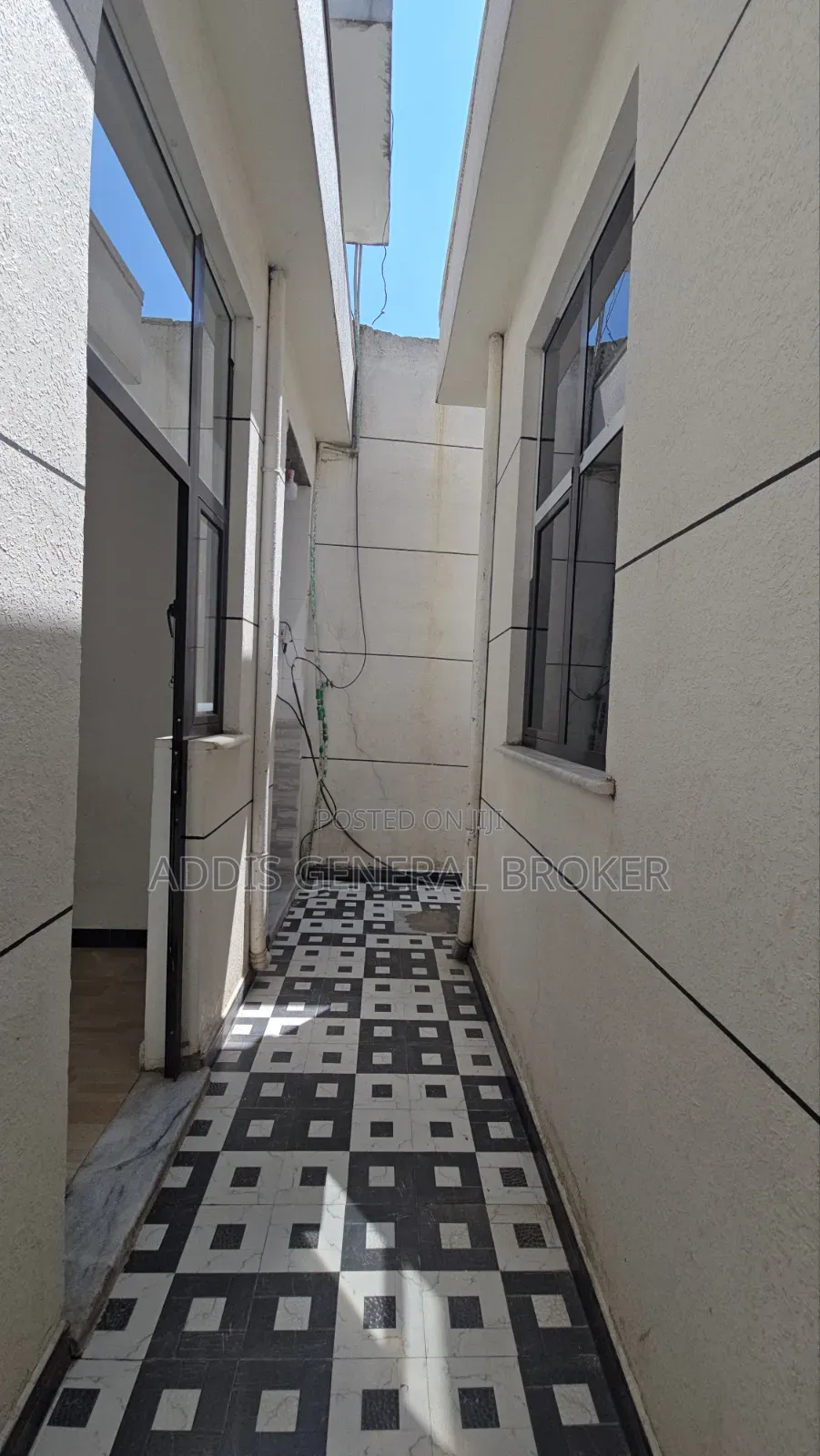 5bdrm Villa in Bulbula, Bole for sale