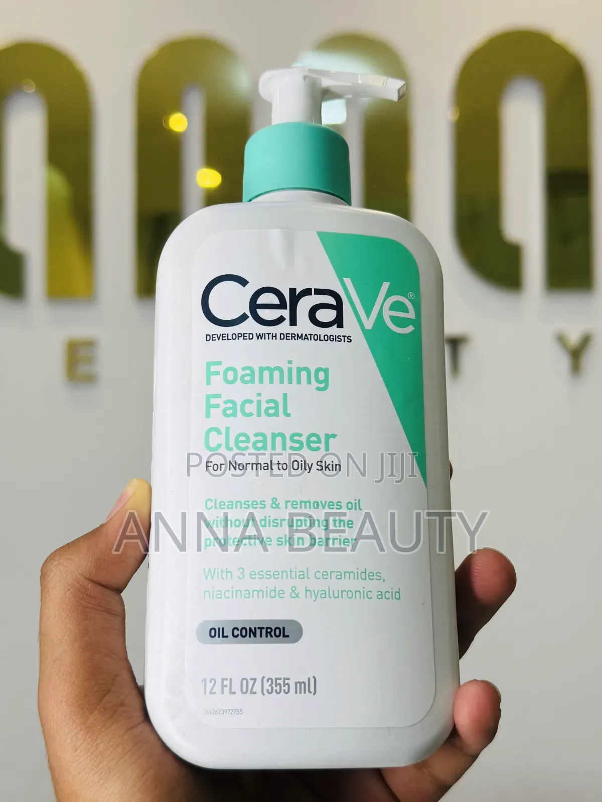 CeraVe Cleanser With Hyaluronic Acid & 3 Essential Ceramides