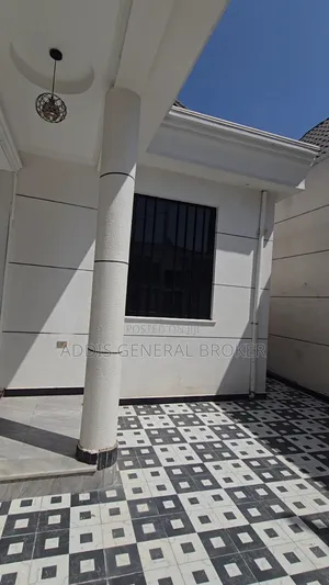 5bdrm Villa in Bulbula, Bole for sale