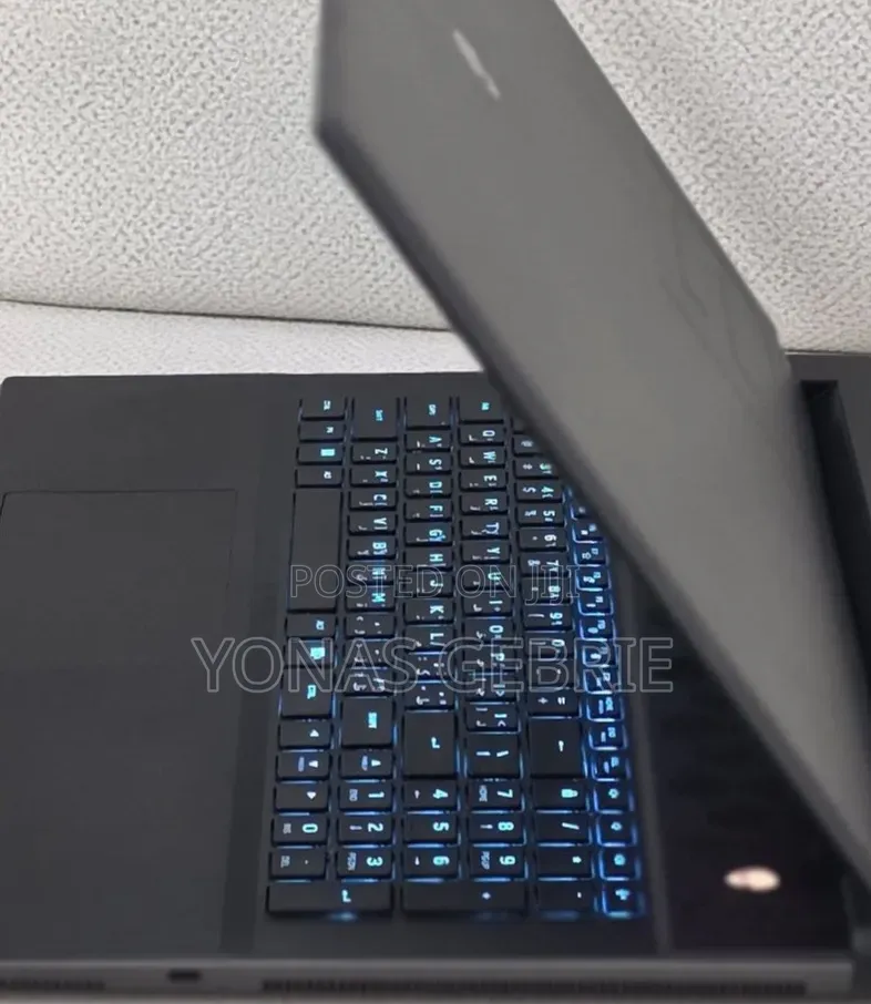 New Laptop Alienware M18 R2 32GB Intel Core i9 SSD 2T