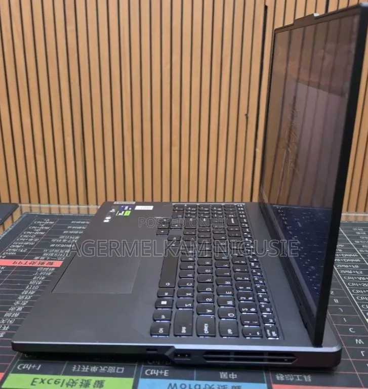 New Laptop Lenovo Legion 9 16GB Intel Core i9 SSD 1T