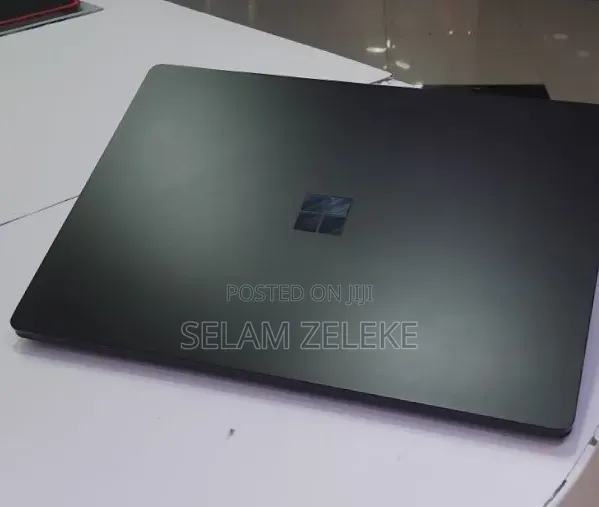 New Laptop Microsoft Surface Laptop 5 16GB Intel Core i7 SSD 256GB