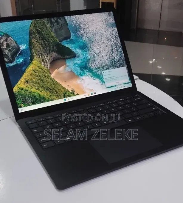 New Laptop Microsoft Surface Laptop 5 16GB Intel Core i7 SSD 256GB