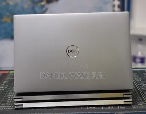 New Laptop Dell Precision 5560 32GB Intel Core i7 SSD 1T