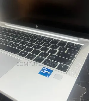 New Laptop HP EliteBook 830 G8 16GB Intel Core i5 SSD 512GB
