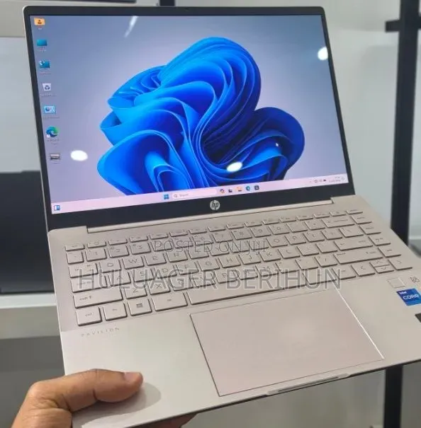 New Laptop HP Pavilion 14 16GB Intel Core i7 SSD 512GB