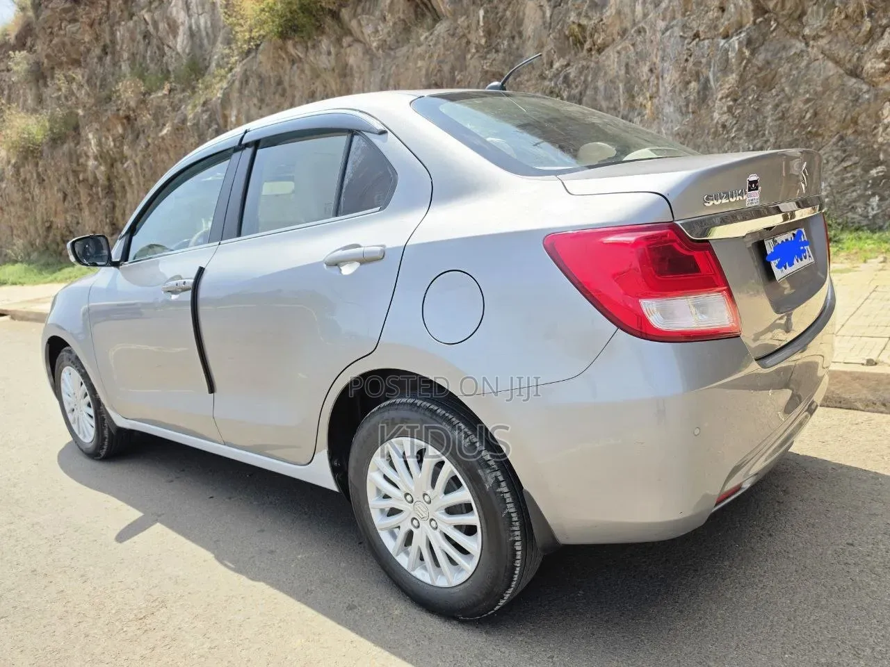 Suzuki Dzire 2022 Silver