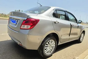 Suzuki Dzire 2022 Silver