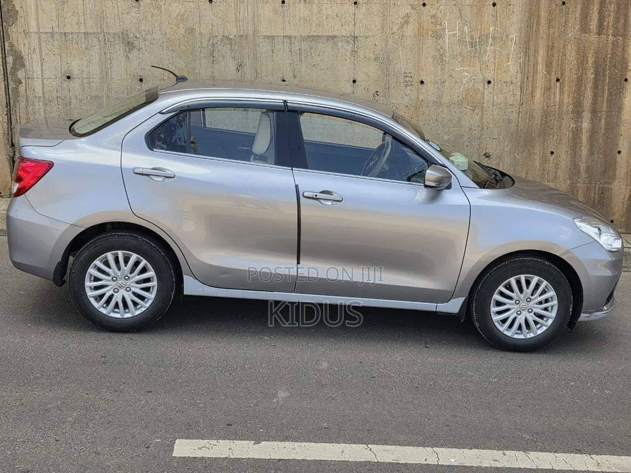 Suzuki Dzire 2022 Silver