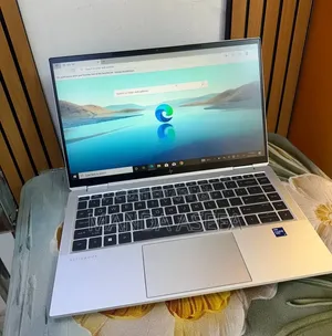New Laptop HP EliteBook 1040 G8 16GB Intel Core i7 SSD 512GB