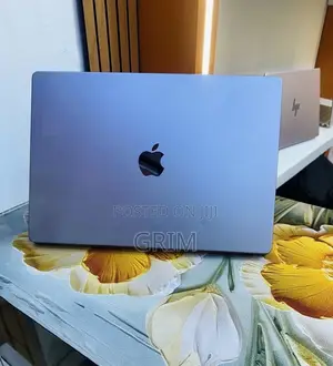 New Laptop Apple MacBook Pro 2021 M1 32GB Apple M1 SSD 512GB