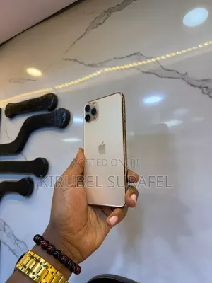 Apple iPhone 11 Pro Max 64 GB Gold