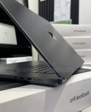 New Laptop Apple MacBook 2016 16GB AMD Ryzen 9 SSD 2T