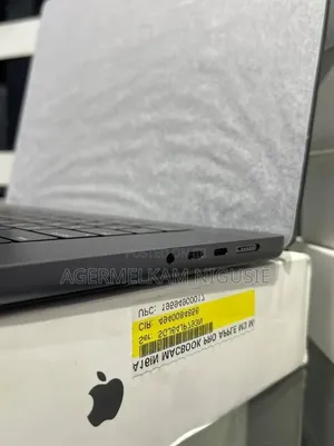 New Laptop Apple MacBook 2016 16GB AMD Ryzen 9 SSD 2T
