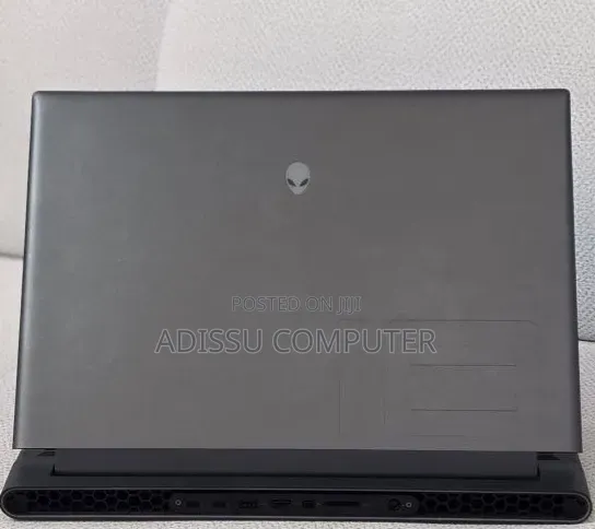 New Laptop Alienware M18 R2 32GB Intel Core i9 SSD 2T