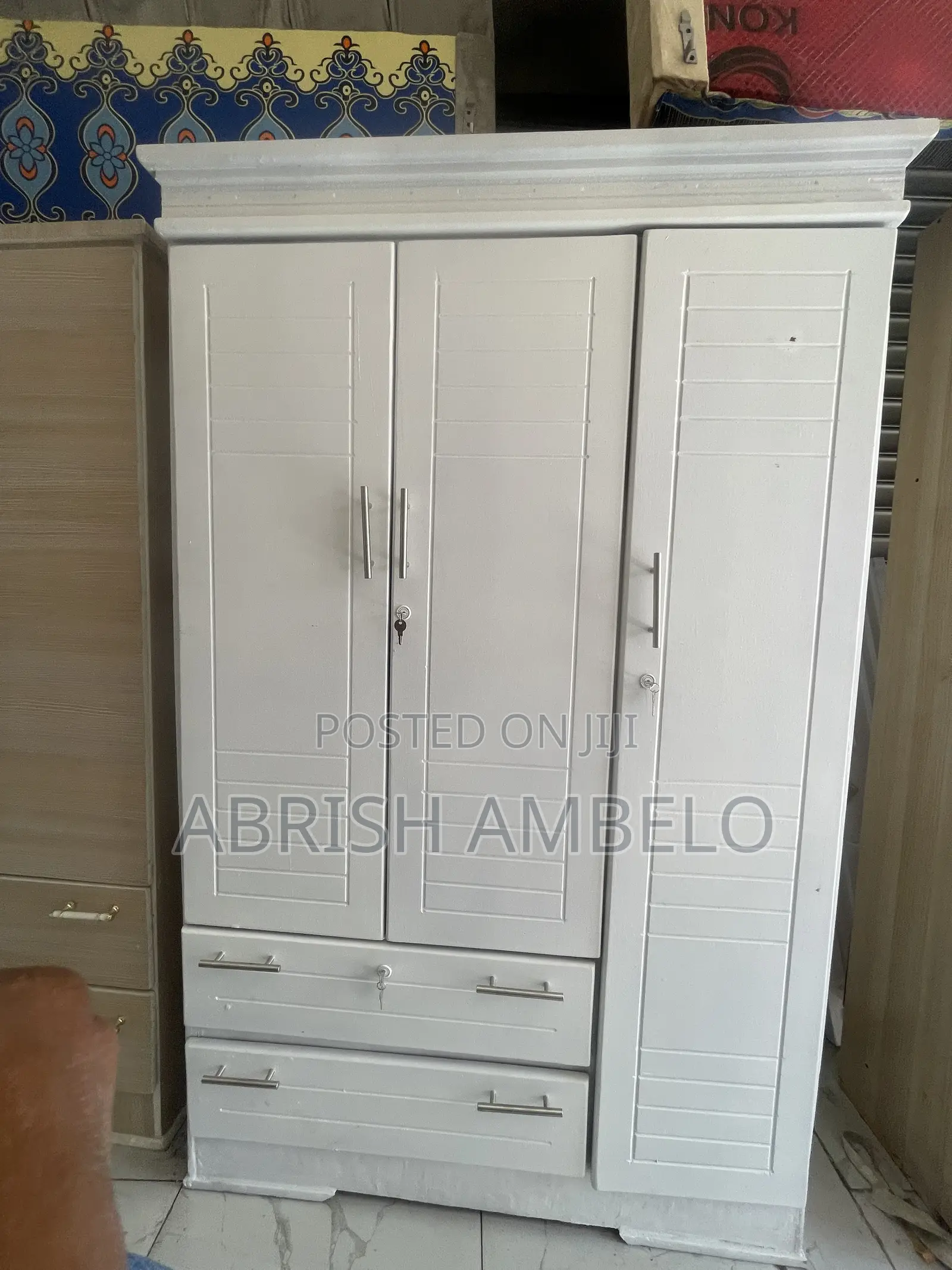 Closet Modern Design New