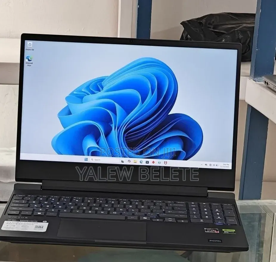 New Laptop HP Victus 15 16GB AMD Ryzen 7 SSD 512GB