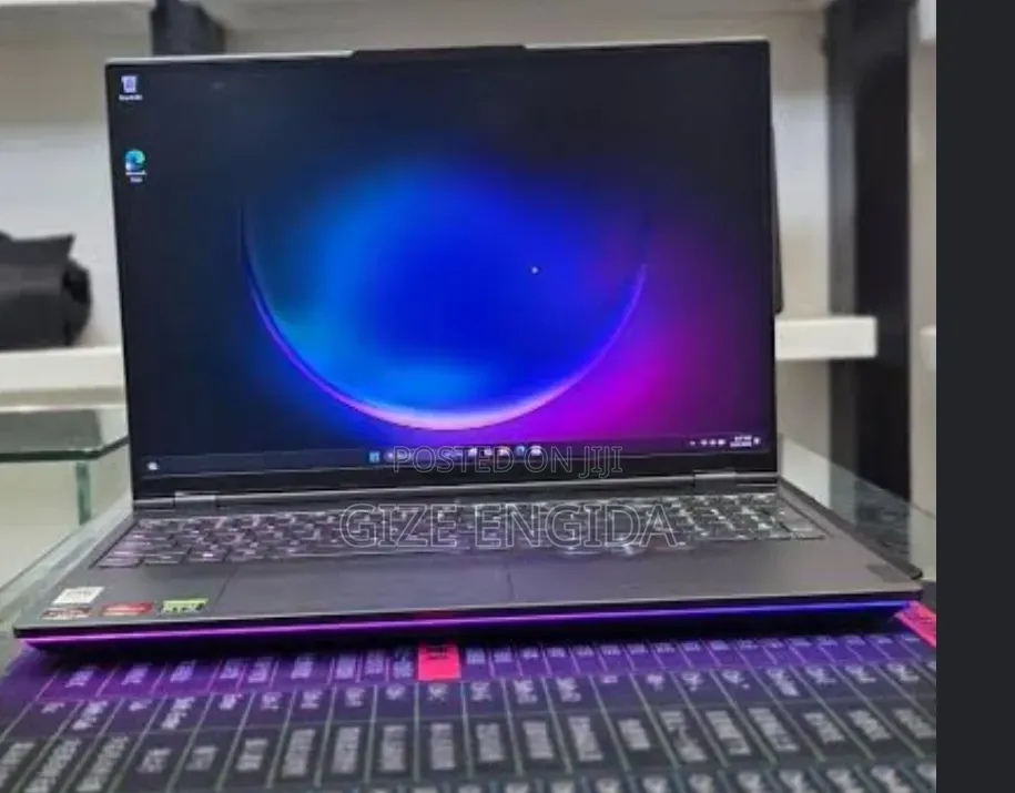 New Laptop Lenovo Legion 9 32GB AMD Ryzen 9 SSD 1T