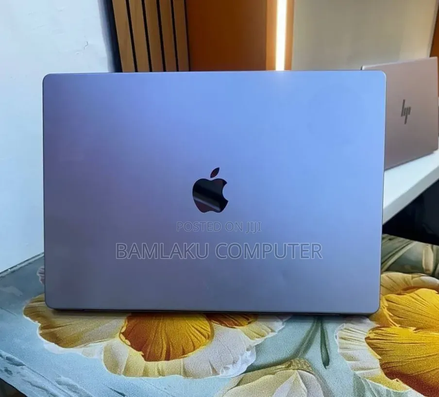 New Laptop Apple MacBook Pro 2021 M1 32GB Apple M1 Pro SSD 512GB