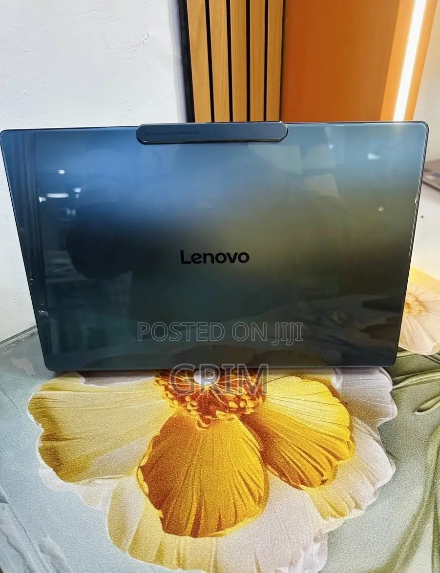 New Laptop Lenovo ThinkPad Yoga 16GB Intel Core Ultra 7 SSD 512GB