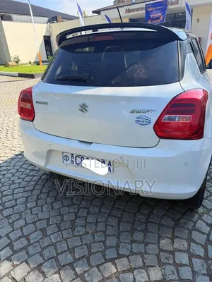 Suzuki Swift 2022 White