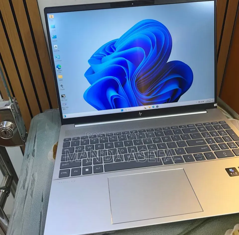 New Laptop HP Pavilion 15 16GB Intel Core i7 SSD 1T