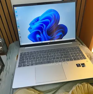 New Laptop HP Pavilion 15 16GB Intel Core i7 SSD 1T