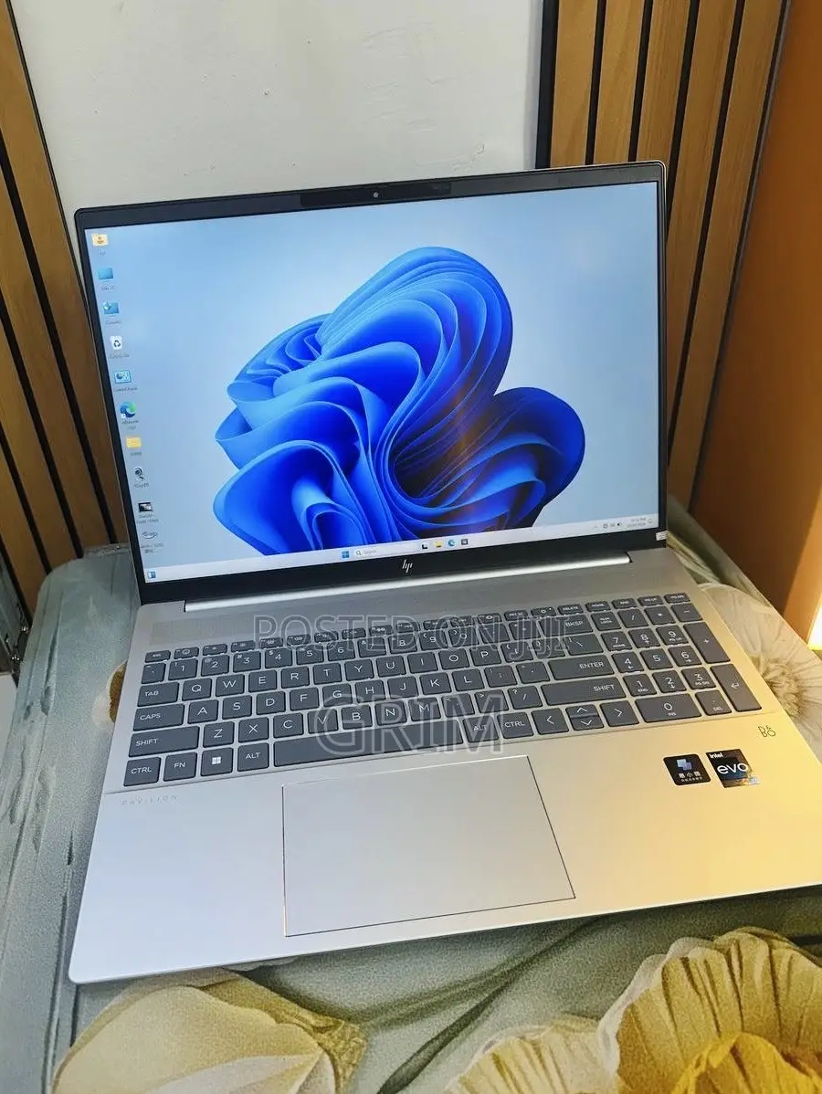 New Laptop HP Pavilion 15 16GB Intel Core i7 SSD 1T