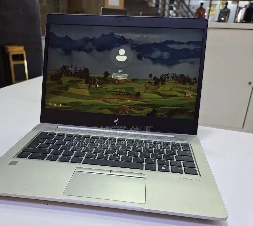 New Laptop HP EliteBook 830 G5 8GB Intel Core i5 SSD 512GB