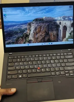 New Laptop Lenovo ThinkPad T14 G2 16GB Intel Core i7 SSD 512GB