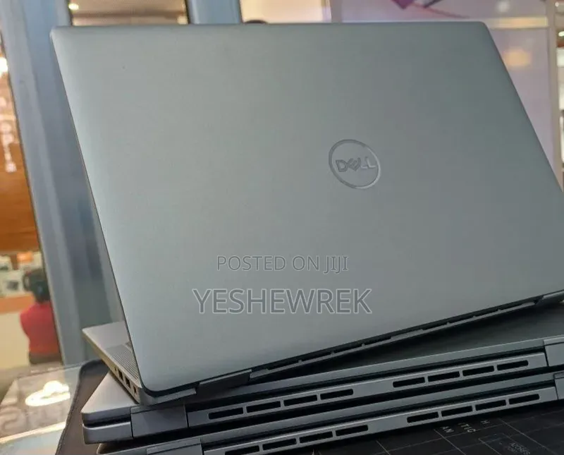 New Laptop Dell Inspiron 15 16GB Intel Core Ultra 7 SSD 512GB