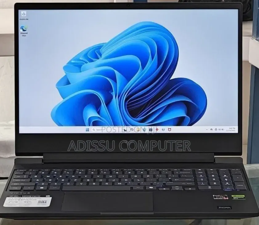 New Laptop HP Victus 15 16GB AMD Ryzen 7 SSD 512GB