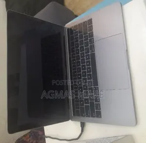 New Laptop Apple MacBook Pro 2019 8GB Intel Core i5 SSD 128GB