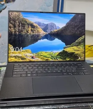 New Laptop Dell Precision 5570 16GB Intel Core i7 SSD 512GB