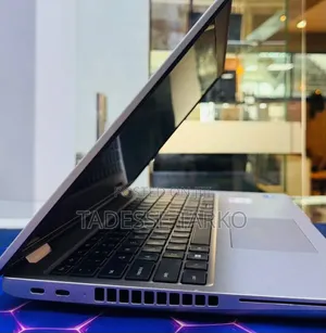 New Laptop Dell Precision 3581 16GB Intel Core i7 SSD 512GB