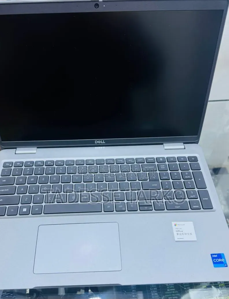 New Laptop Dell Precision 3581 16GB Intel Core i7 SSD 512GB