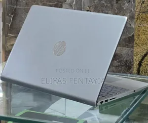 New Laptop HP Pavilion 15 8GB Intel Core i5 SSD 256GB