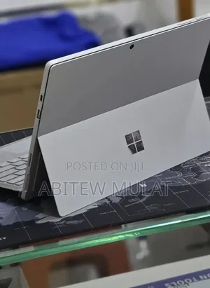 New Laptop Microsoft Surface Pro 7+ 16GB Intel Core i5 SSD 512GB
