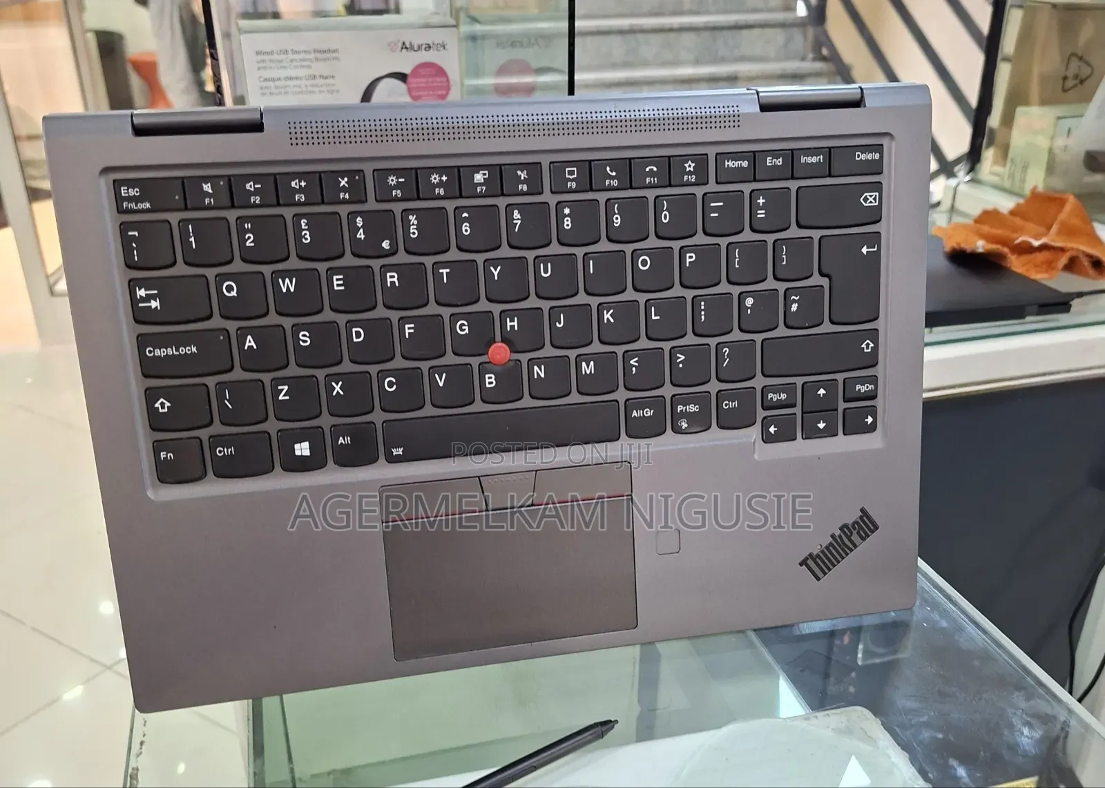 New Laptop Lenovo ThinkPad X1 Yoga 16GB Intel Core i7 SSD 512GB