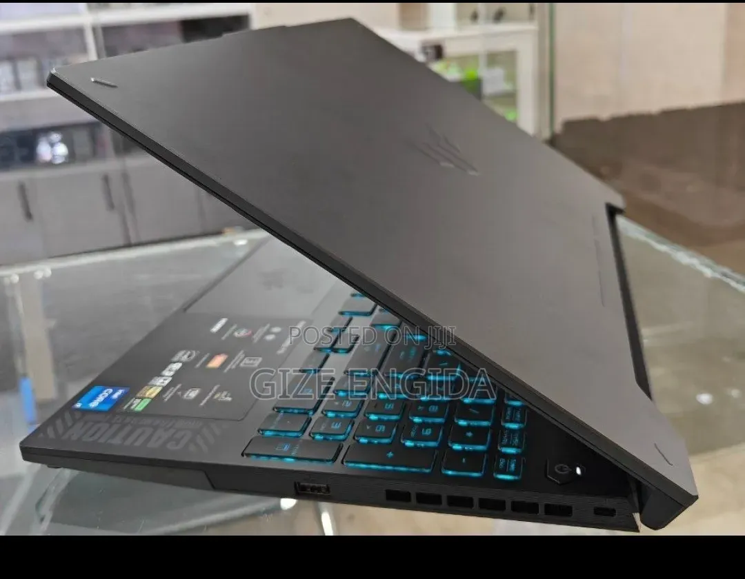 New Laptop Asus TUF Dash F15 16GB Intel Core i7 SSD 512GB