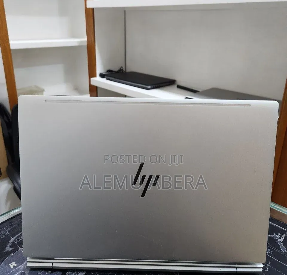 New Laptop HP EliteBook 630 G10 16GB Intel Core i7 SSD 512GB