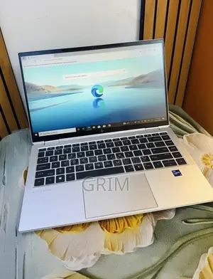 New Laptop HP EliteBook 1040 G8 16GB Intel Core i7 SSD 512GB