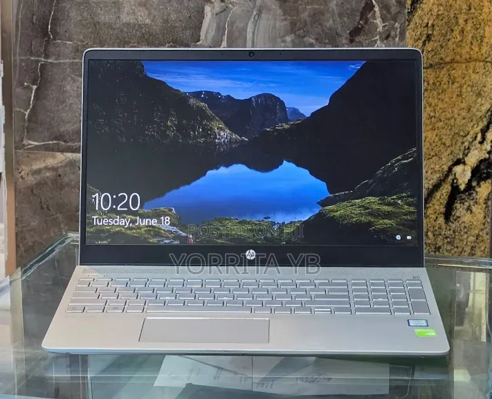 New Laptop HP Pavilion 15 8GB Intel Core i5 SSD 256GB