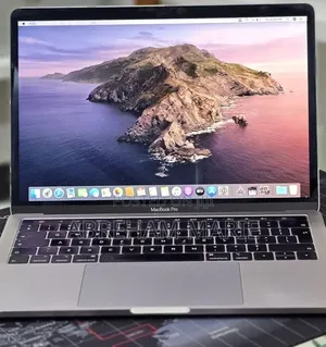 New Laptop Apple MacBook 2020 32GB Intel Core i7 SSD 1T