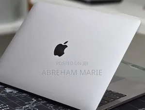 New Laptop Apple MacBook 2020 32GB Intel Core i7 SSD 1T